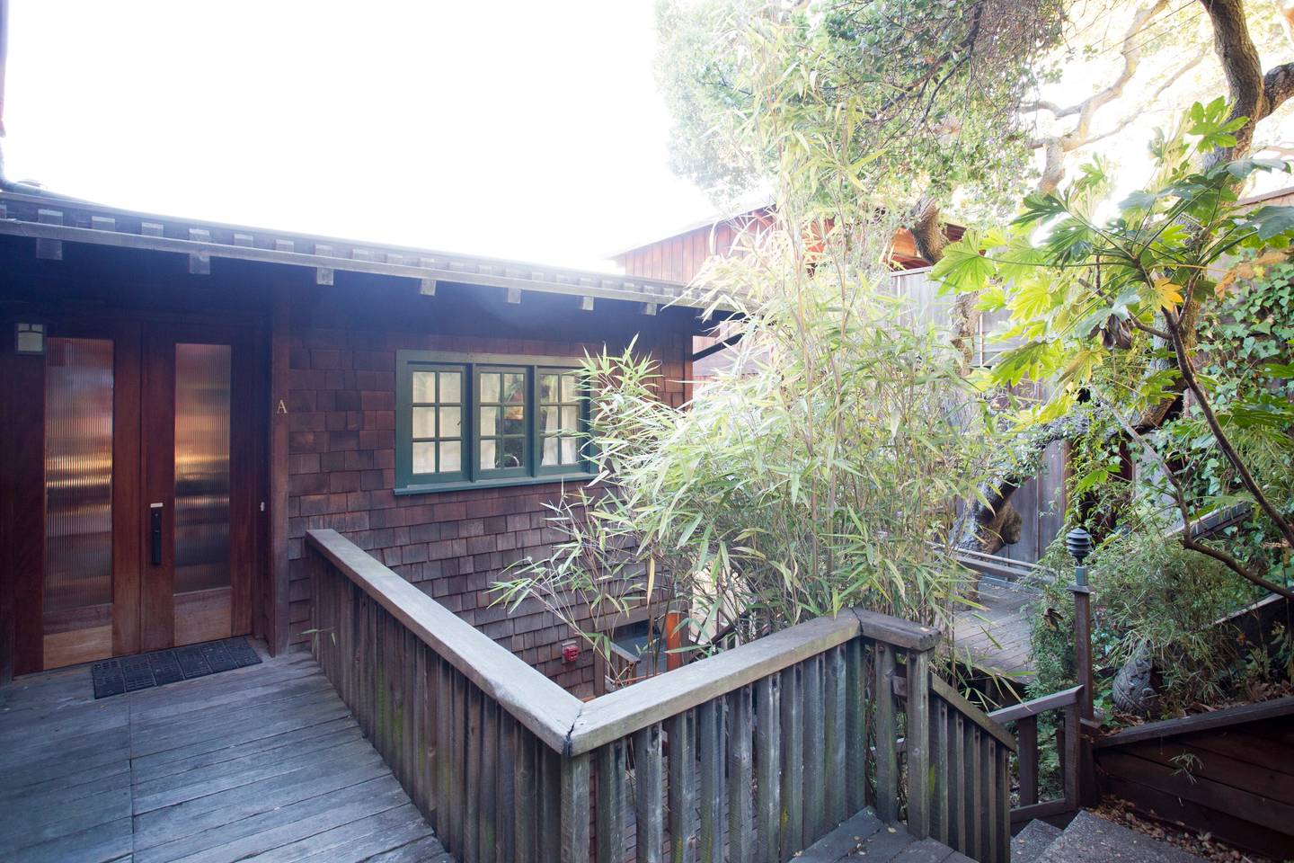 Large Deck D